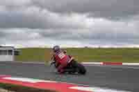 cadwell-no-limits-trackday;cadwell-park;cadwell-park-photographs;cadwell-trackday-photographs;enduro-digital-images;event-digital-images;eventdigitalimages;navarra;no-limits-trackdays;peter-wileman-photography;racing-digital-images;trackday-digital-images;trackday-photos